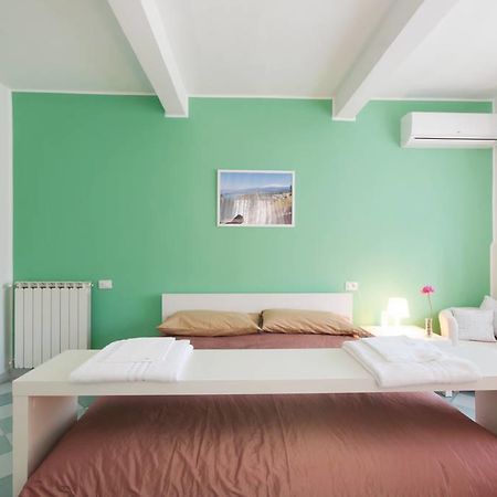 B&B Porta Della Sicilia Месина Екстериор снимка