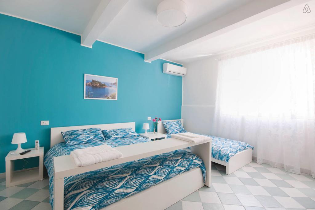 B&B Porta Della Sicilia Месина Екстериор снимка