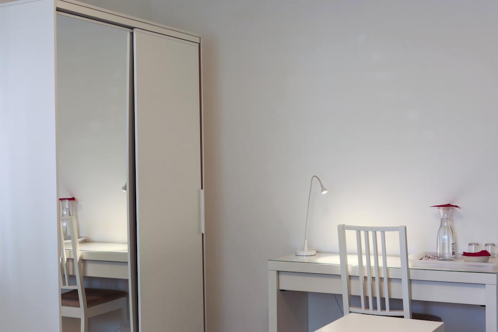 B&B Porta Della Sicilia Месина Екстериор снимка